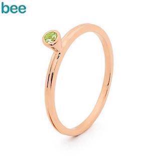Rosa vergoldeter Ring aus 9 kt. mit grünem Peridot